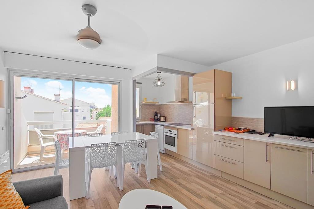 Appartement Calme Et Moderne Avec Vue Mer 74 Canet-en-Roussillon Ngoại thất bức ảnh